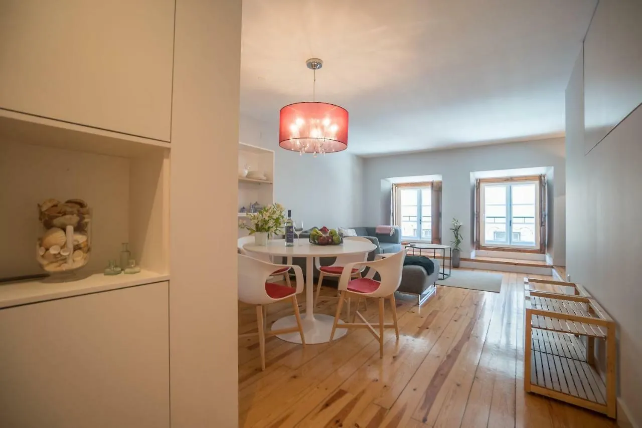 Elegant And Cozy Apartment  Lisbon