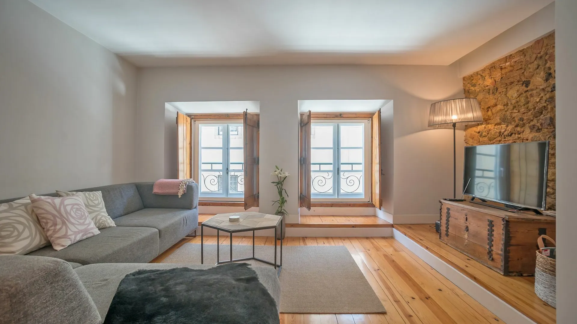 ליסבון Elegant And Cozy Apartment
